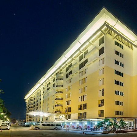 NRC Residencia Suvarnabhumi Bangkok Exterior foto